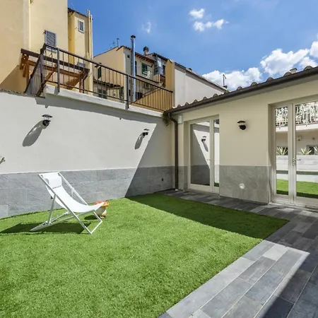 Florence- Oltrarno Garden *