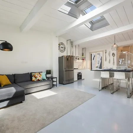 Florence- Oltrarno Garden Apartment *